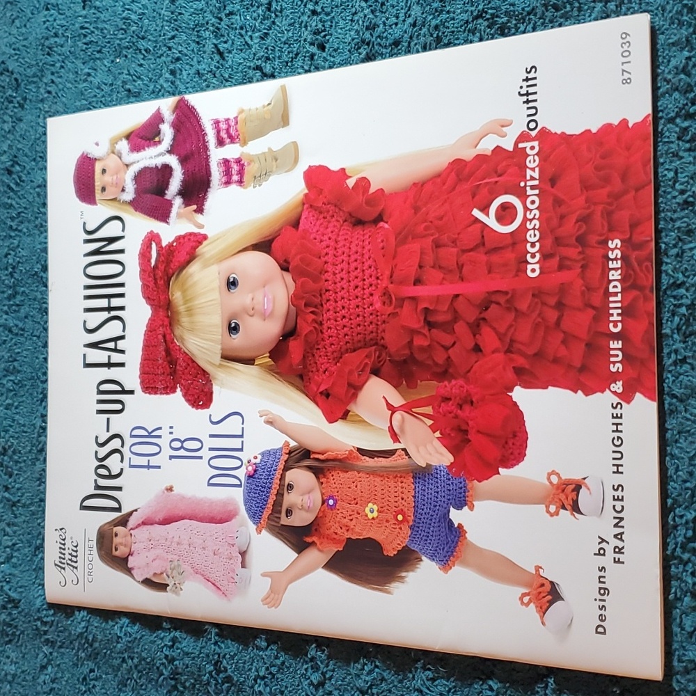 Dress up fashions for 18" dolls